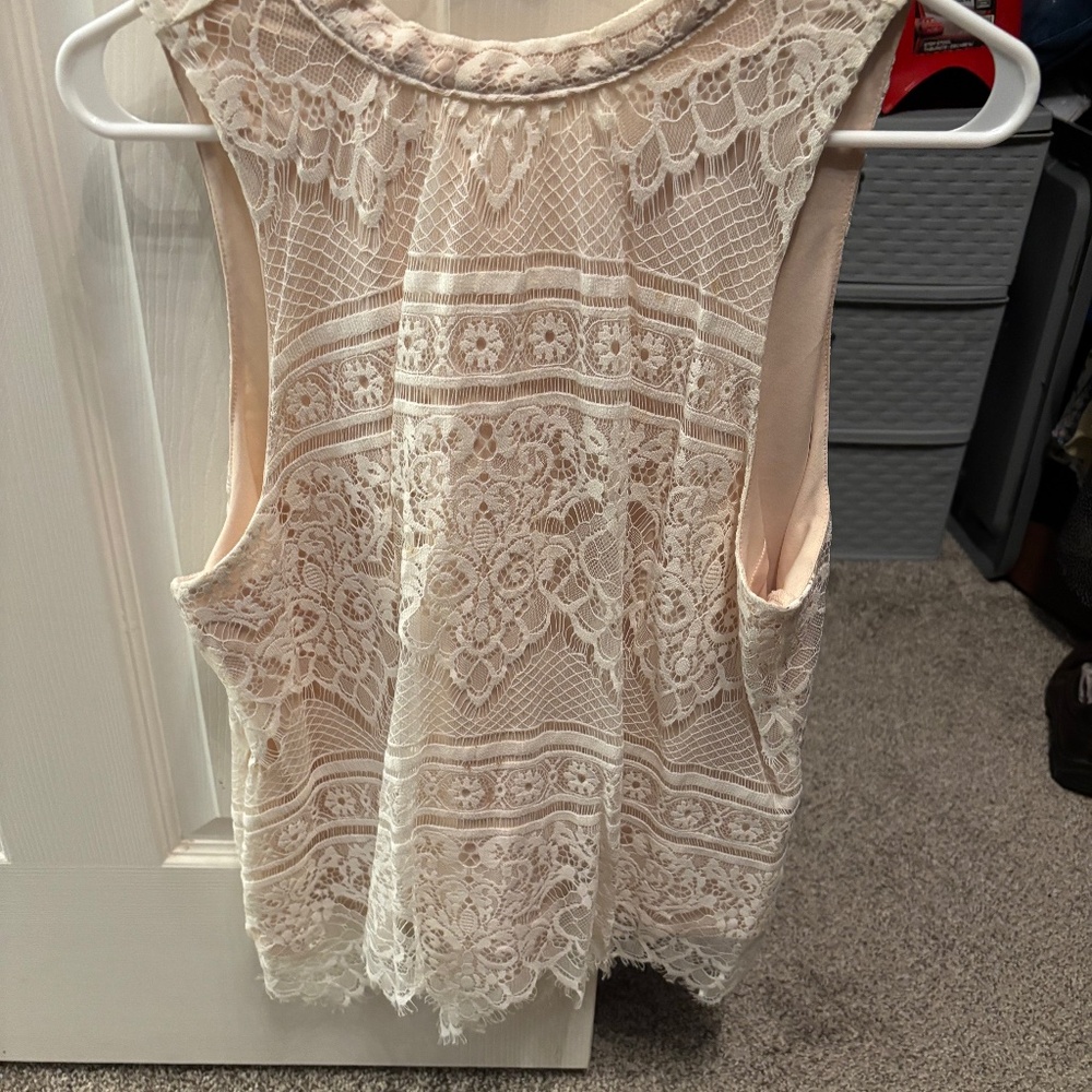 LC Lauren Conrad top
